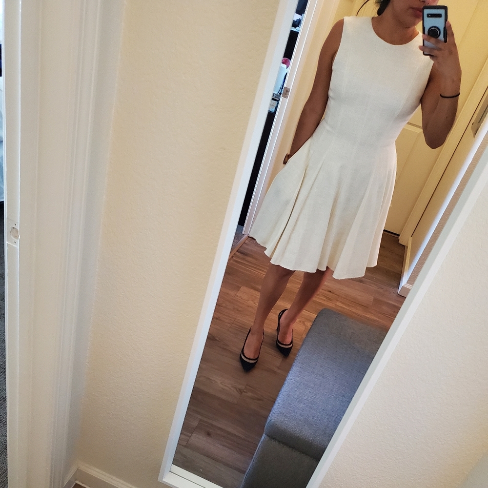 Sleeveless peplum silhouette Theory gorgeous dress